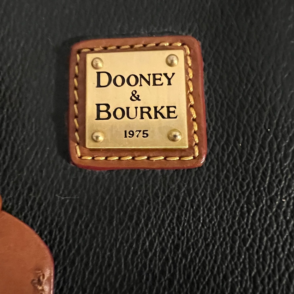 Dooney & Bourke Pebble Grain Large Zip Dome Satchel Black British Tan - Picture 7 of 16